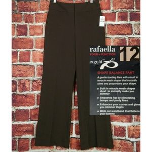 Rafella NWT Sz 12 x 32